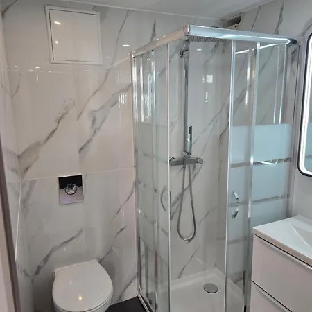 Апартаменты Apparte Front De Mer Avec Jacuzzi & Clim