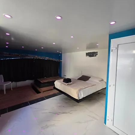 Apparte Front De Mer Avec Jacuzzi 아그